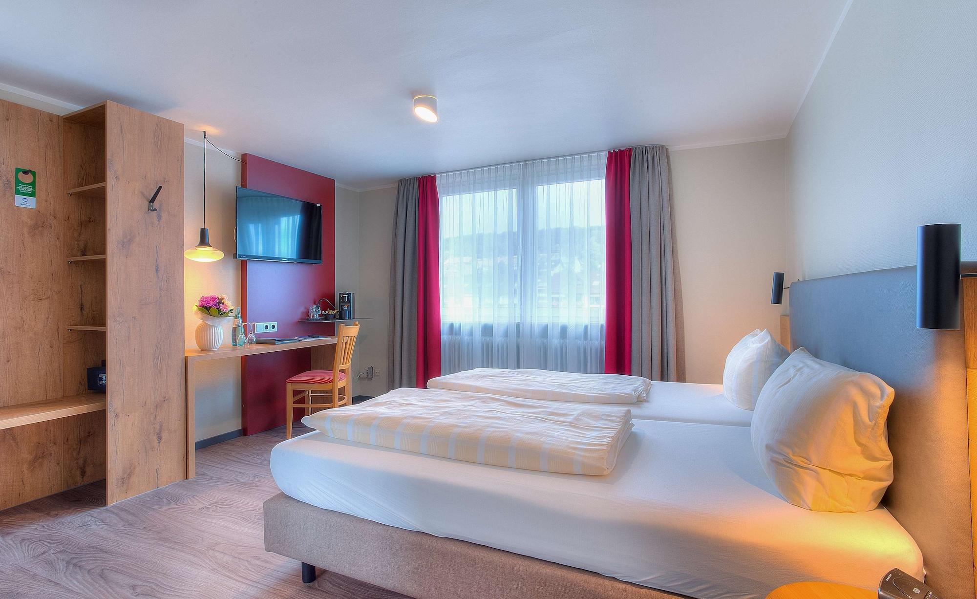 Best Western Hotel Brunnenhof Weibersbrunn Eksteriør billede