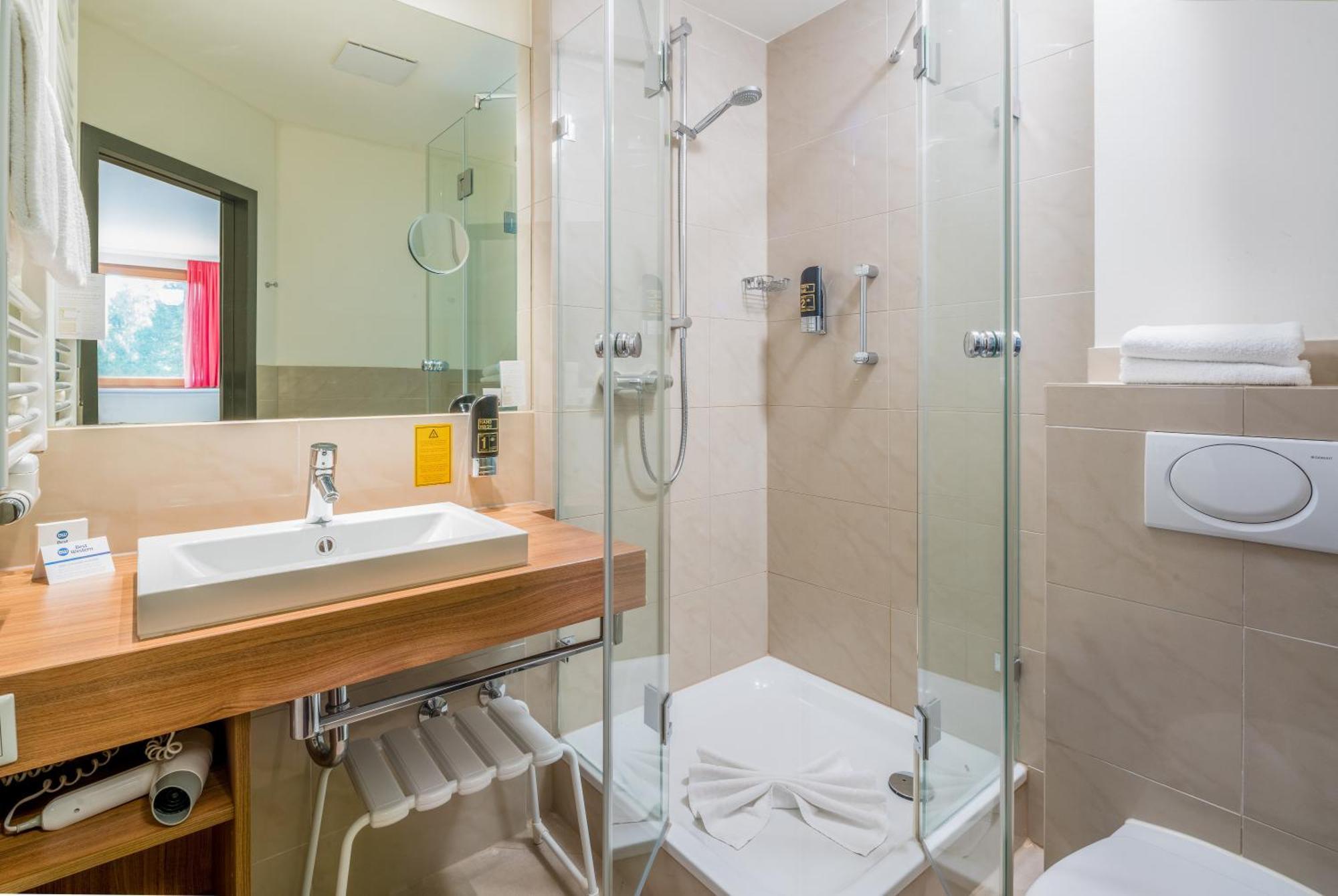 Best Western Hotel Brunnenhof Weibersbrunn Eksteriør billede