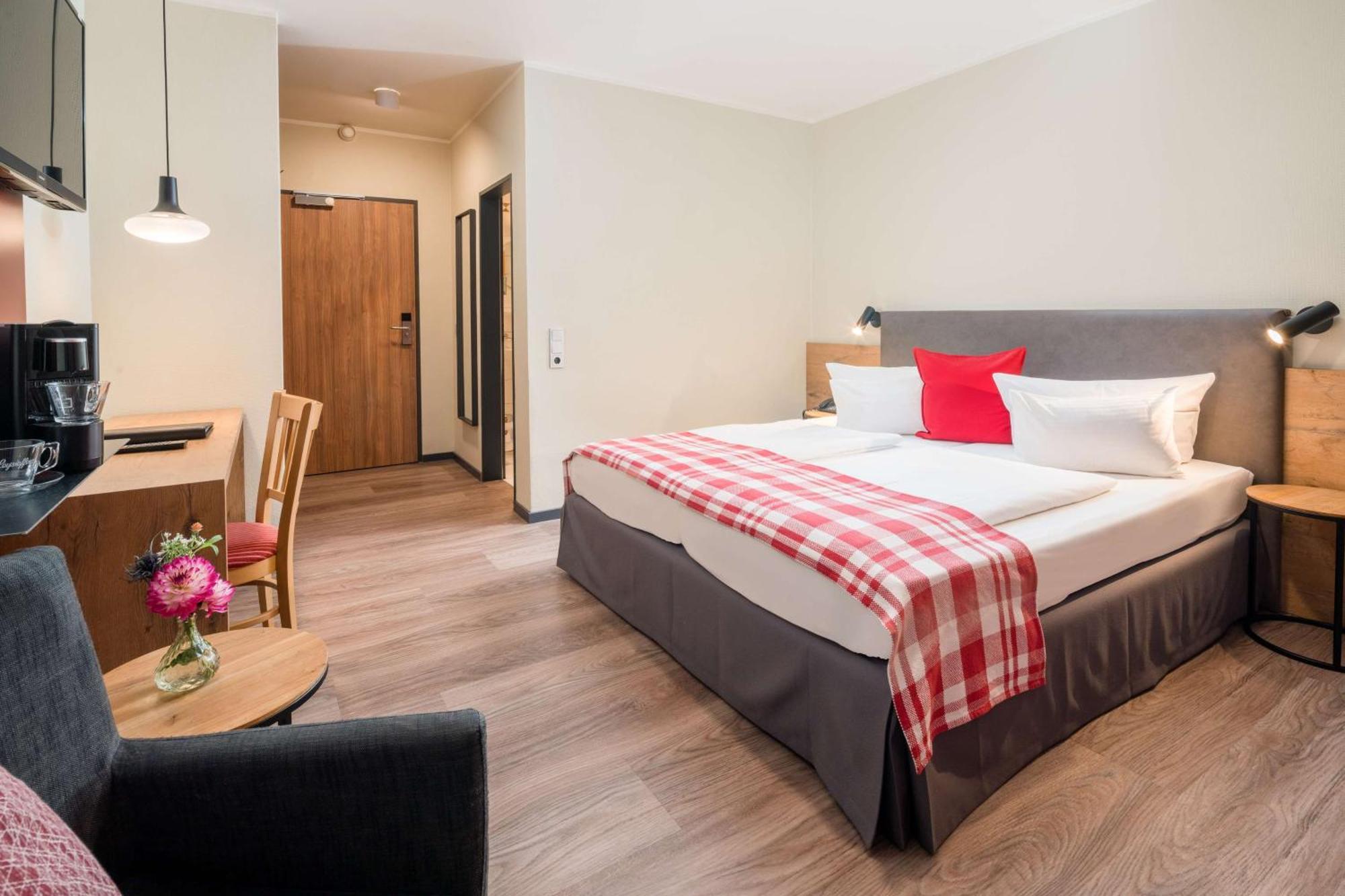 Best Western Hotel Brunnenhof Weibersbrunn Eksteriør billede
