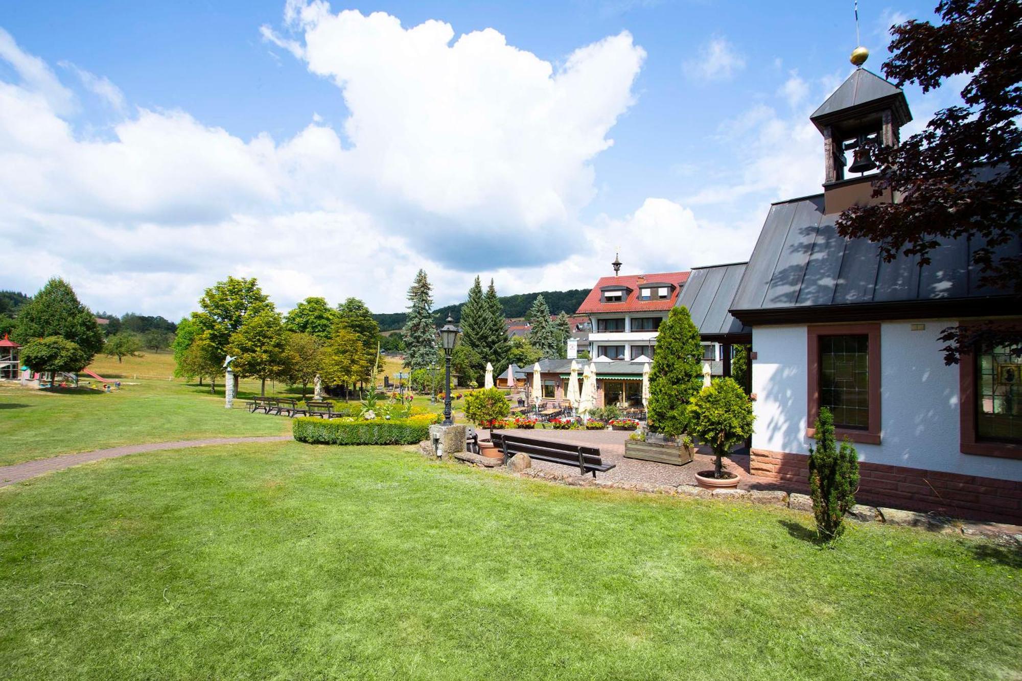Best Western Hotel Brunnenhof Weibersbrunn Eksteriør billede
