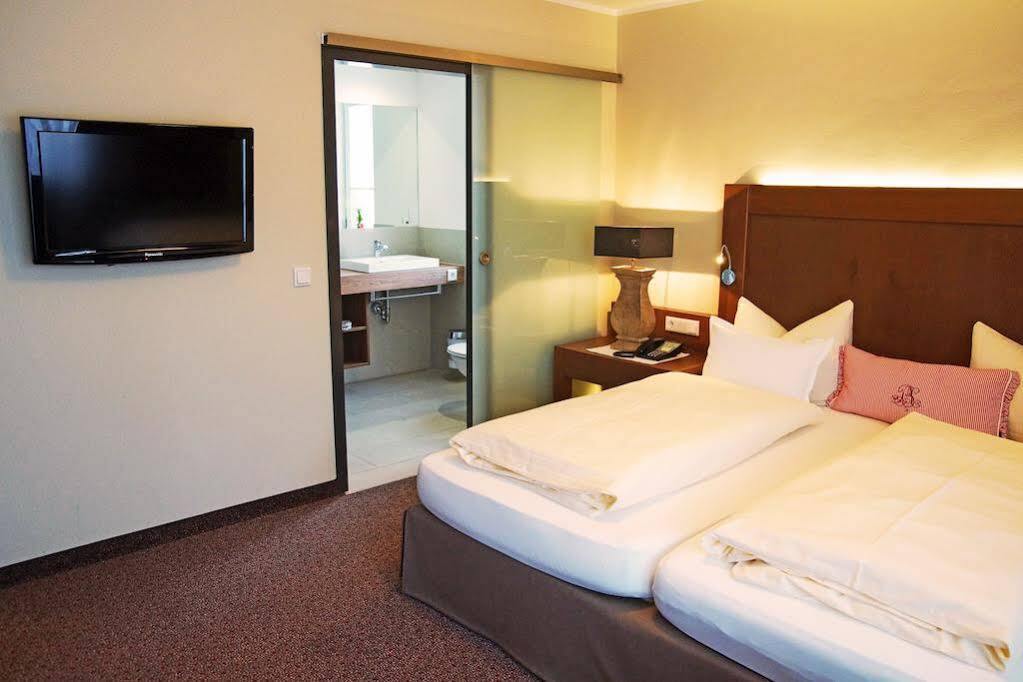 Best Western Hotel Brunnenhof Weibersbrunn Eksteriør billede